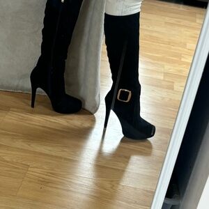 High heeled boots